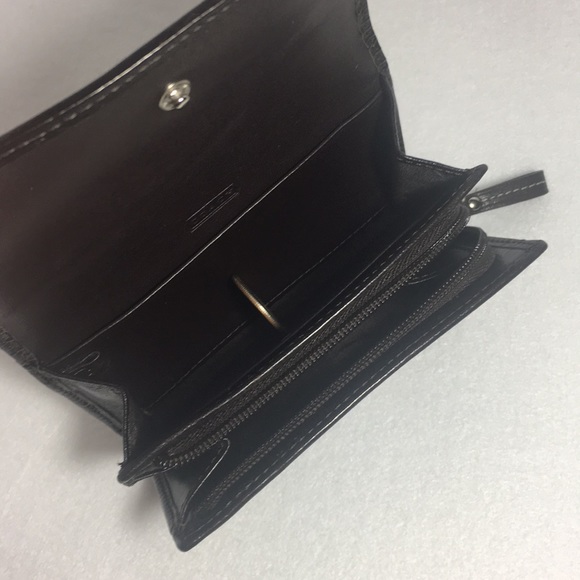 Coach Signature Jacquard Wallet - Picture 4 of 6